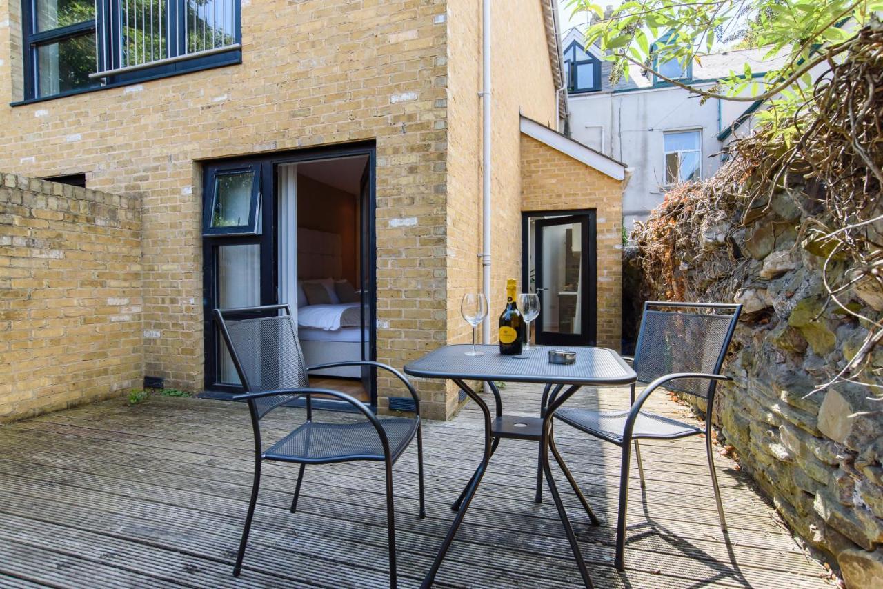 Oakfield Premier Apartments - Fast Wifi - 5 Mins City Centre Кардиф Екстериор снимка