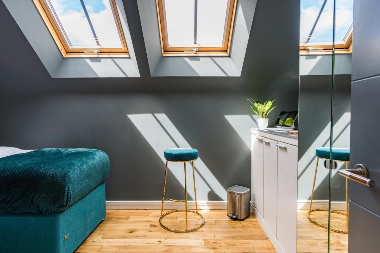 Oakfield Premier Apartments - Fast Wifi - 5 Mins City Centre Кардиф Екстериор снимка