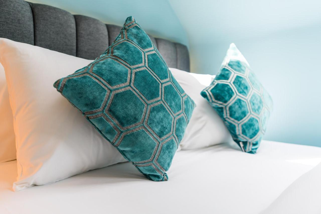 Oakfield Premier Apartments - Fast Wifi - 5 Mins City Centre Кардиф Екстериор снимка