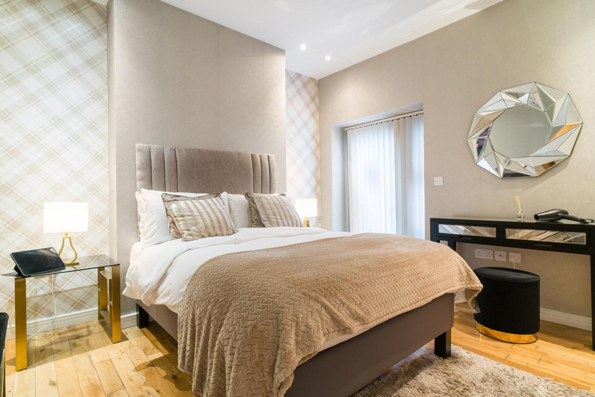 Oakfield Premier Apartments - Fast Wifi - 5 Mins City Centre Кардиф Стая снимка