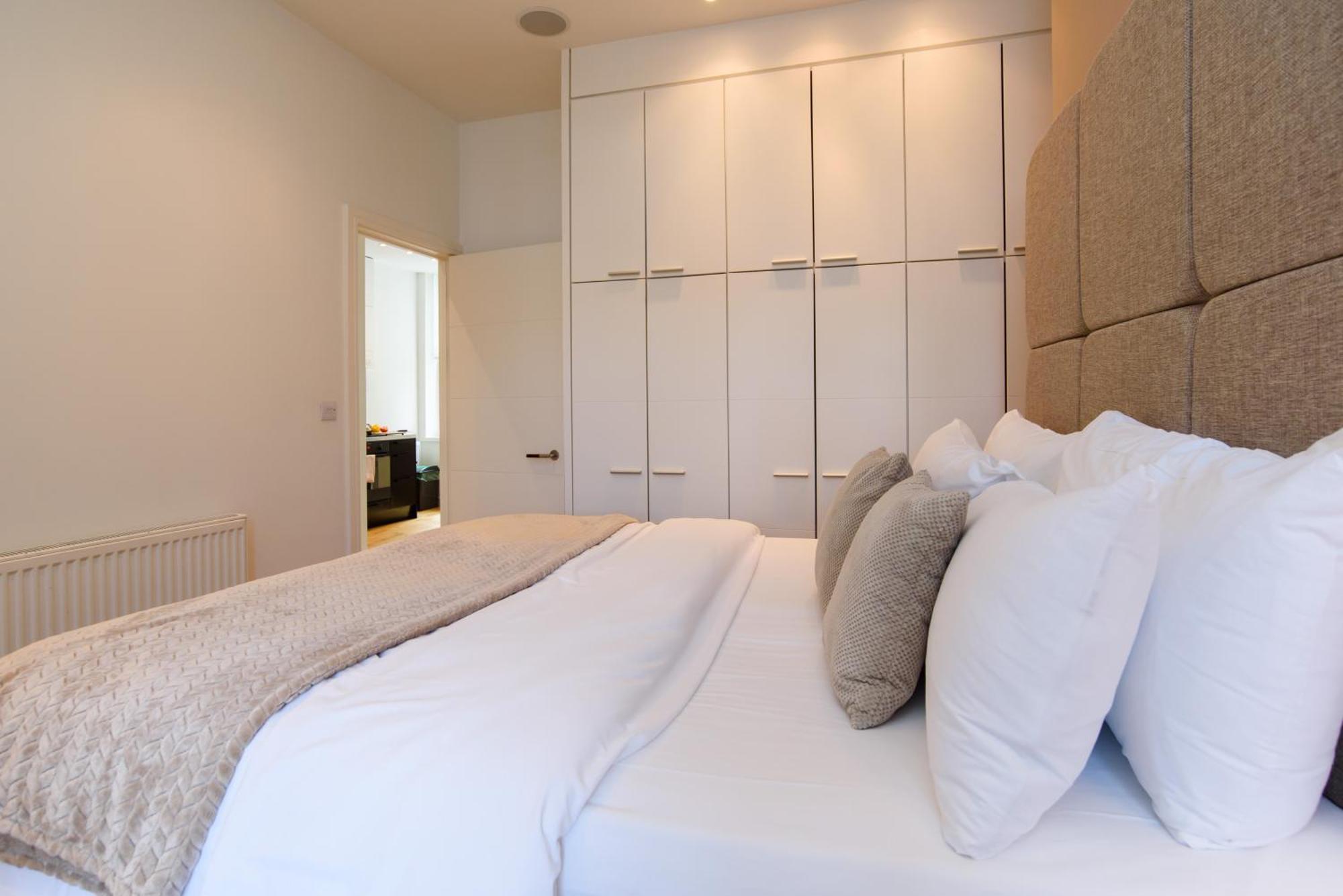 Oakfield Premier Apartments - Fast Wifi - 5 Mins City Centre Кардиф Екстериор снимка