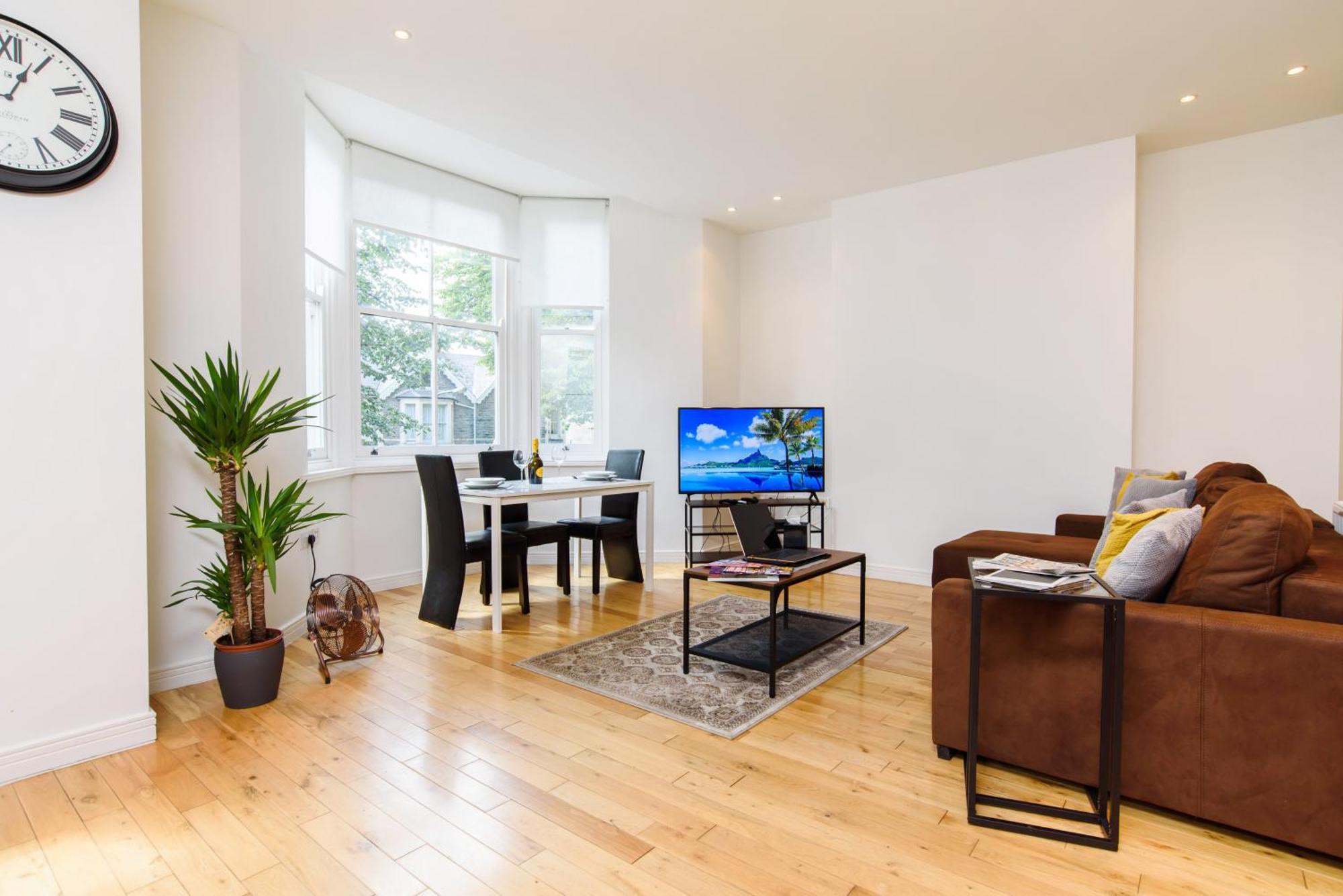 Oakfield Premier Apartments - Fast Wifi - 5 Mins City Centre Кардиф Стая снимка