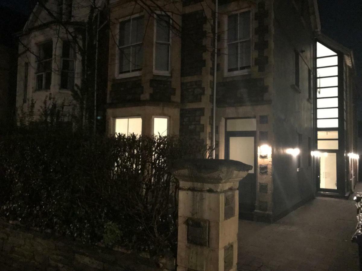 Oakfield Premier Apartments - Fast Wifi - 5 Mins City Centre Кардиф Екстериор снимка