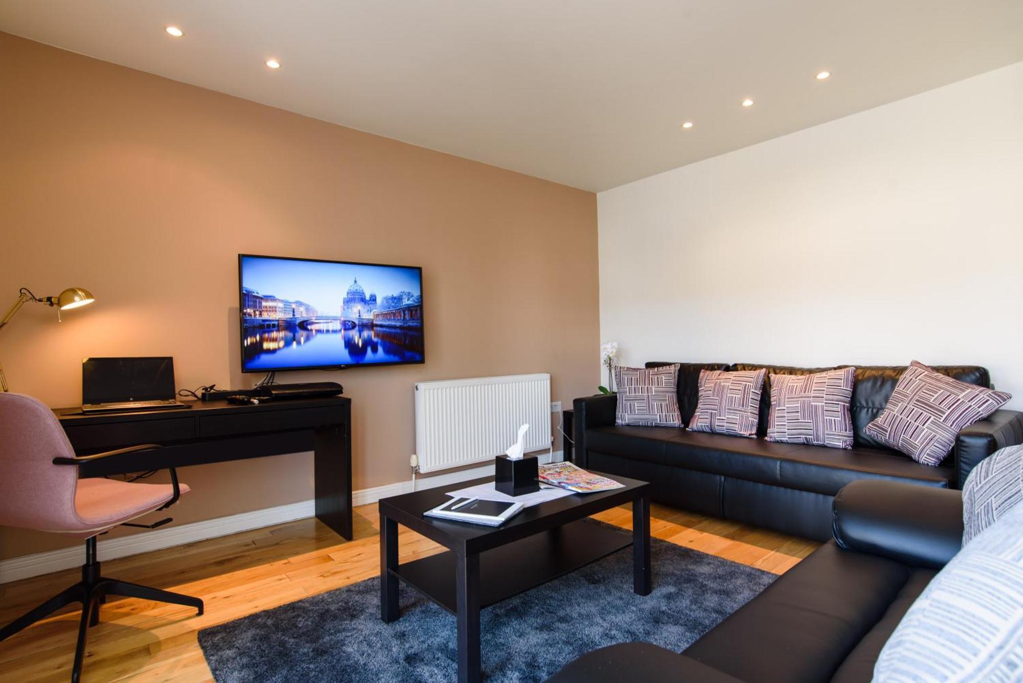 Oakfield Premier Apartments - Fast Wifi - 5 Mins City Centre Кардиф Екстериор снимка